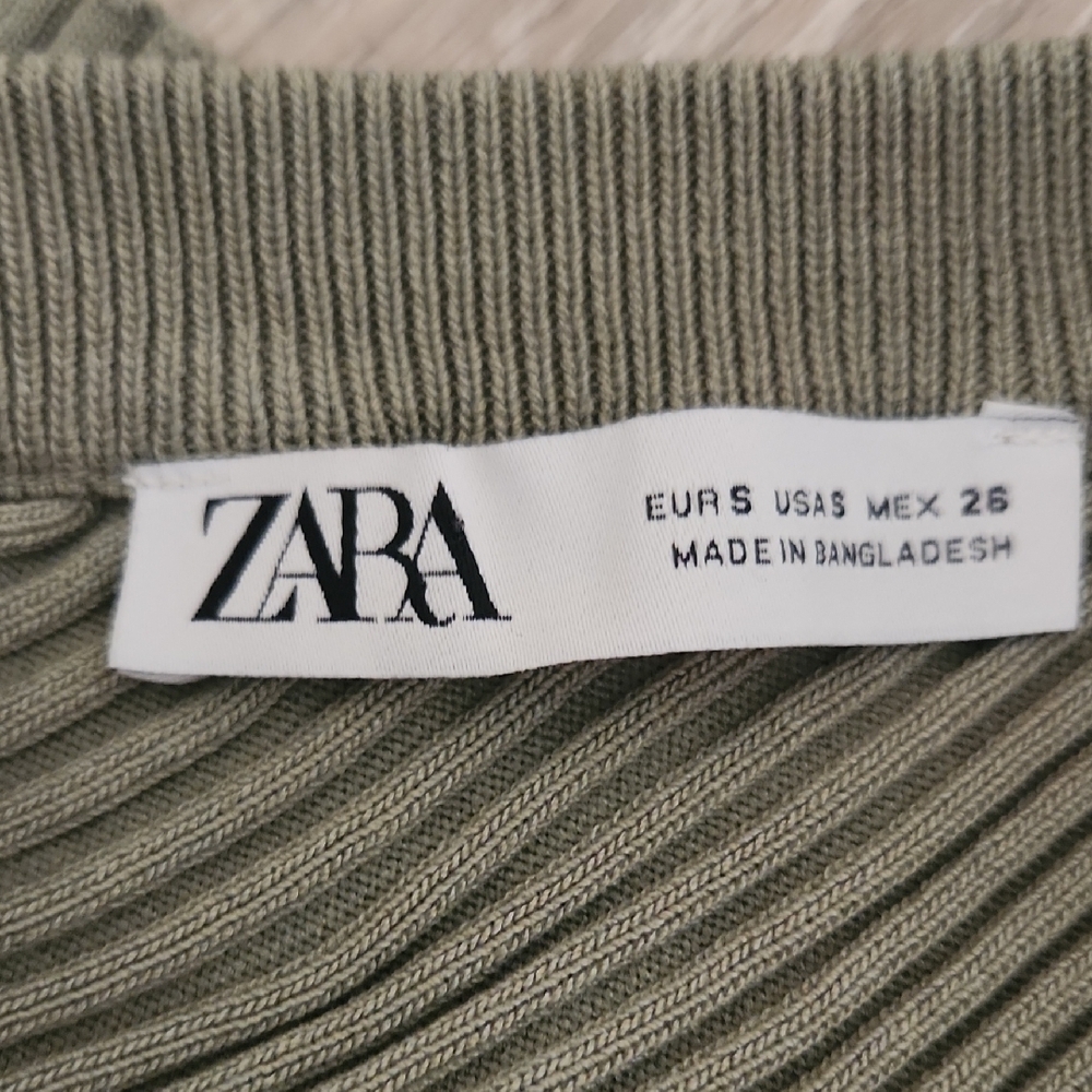 Zara Olive Ribbed Crop Top - Picture 2 of 3